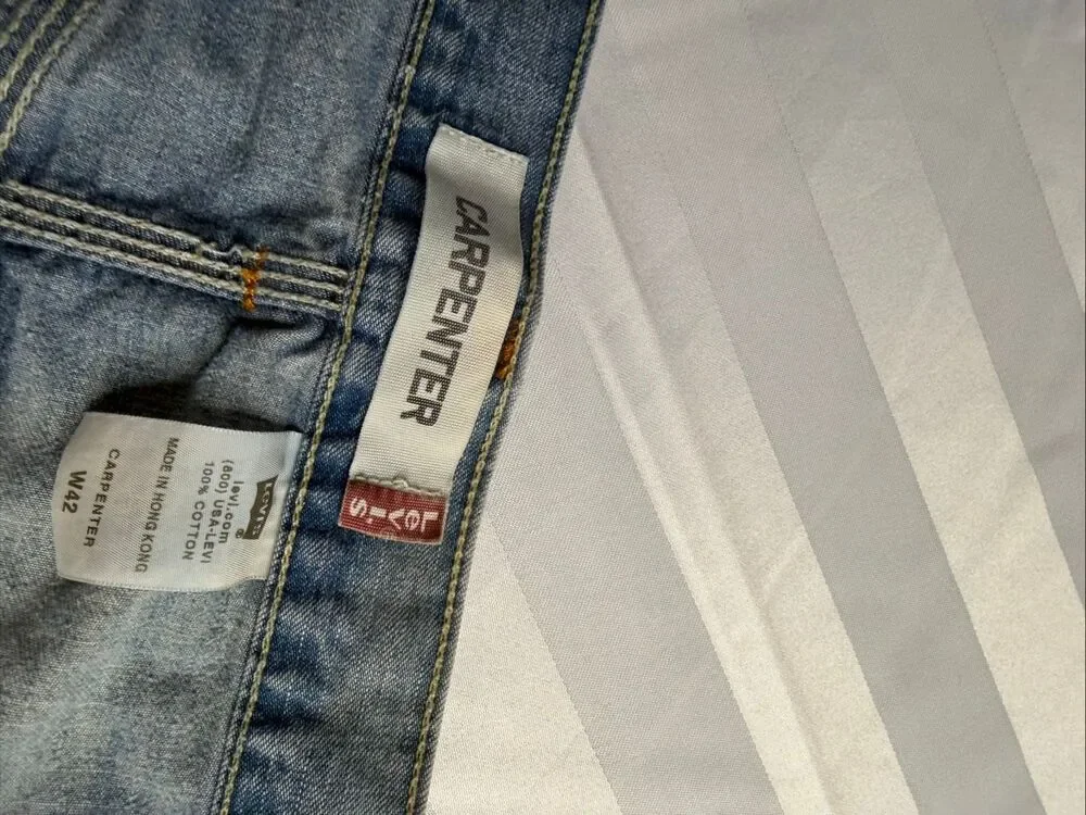 Levi’s Men’s Vintage Y2K Light Wash Carpenter Denim Shorts Size 42